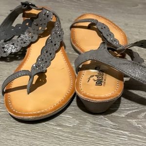 Toe ring Sandals
